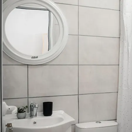 By The River Ваканционна къща *