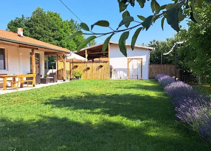 Σπίτι διακοπών By The River